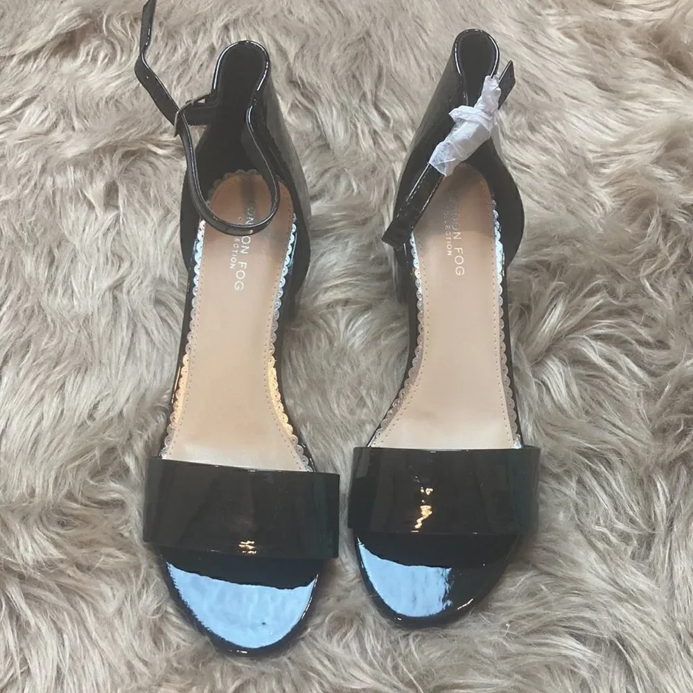 LONDON FOG Nikki Low Block Heel Shoe Ankle Strap Open Toe Shiny Pump Sandal